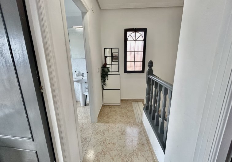 Segunda mano - villa - Villamartin - Costa Blanca