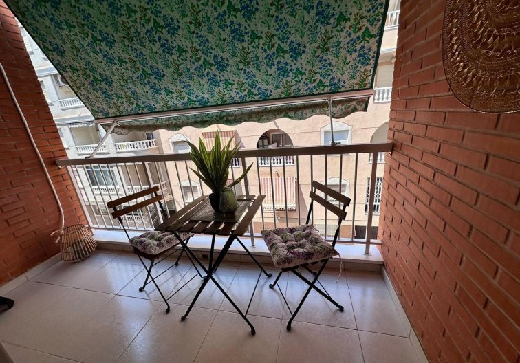 Resale - Apartment - Torrevieja - Estacion De Autobuses