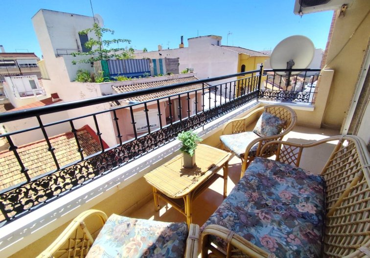 Segunda mano - Apartamento  - Torrevieja - Centro
