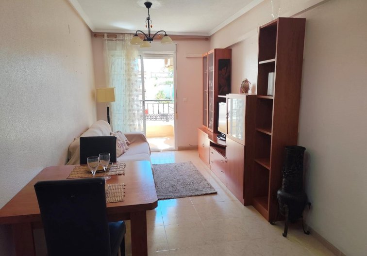 Segunda mano - Apartamento  - Torrevieja - Centro