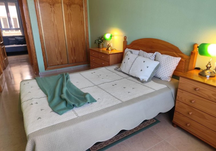 Segunda mano - Apartamento  - Torrevieja - Centro