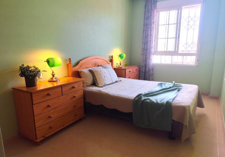 Segunda mano - Apartamento  - Torrevieja - Centro