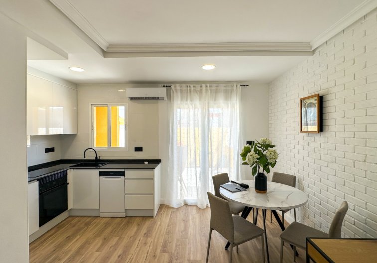 Herverkoop - town house - Orihuela Costa - Costa Blanca