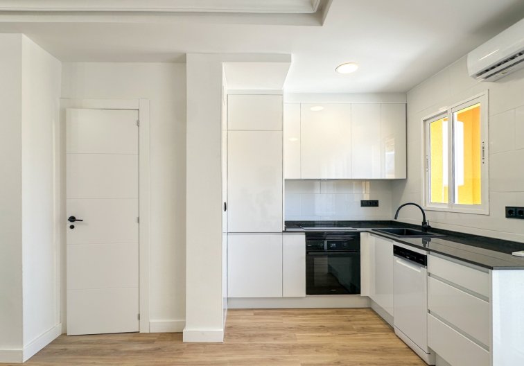 Herverkoop - town house - Orihuela Costa - Costa Blanca