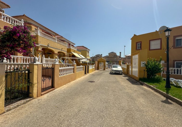 Herverkoop - town house - Orihuela Costa - Costa Blanca