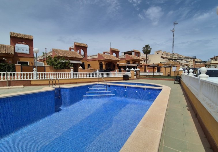 Segunda mano - villa - Torrevieja - Costa Blanca