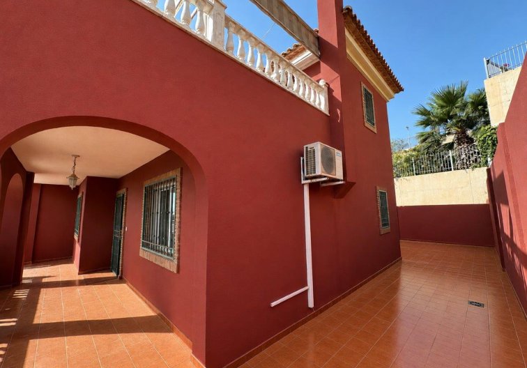 Herverkoop - villa - El Carmoli - Costa Calida