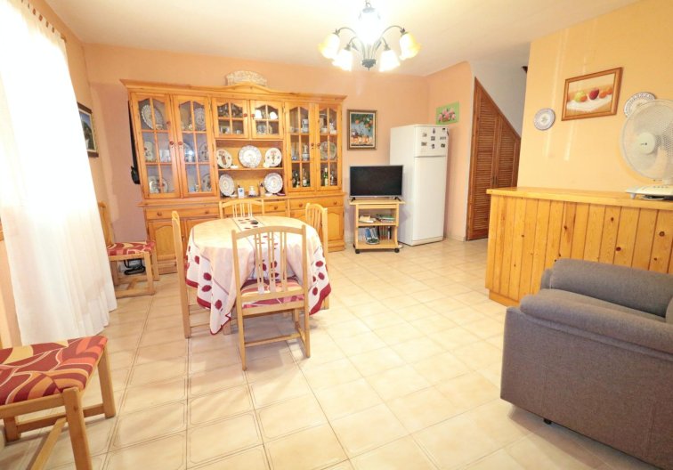 Herverkoop - town house - Torrevieja - Playa de los Naúfragos