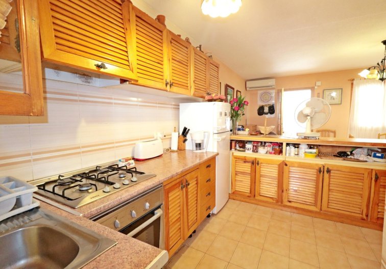 Herverkoop - town house - Torrevieja - Playa de los Naúfragos