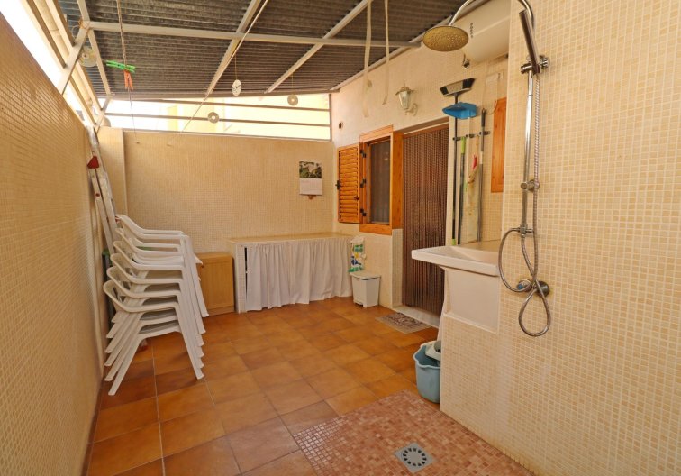 Herverkoop - town house - Torrevieja - Playa de los Naúfragos