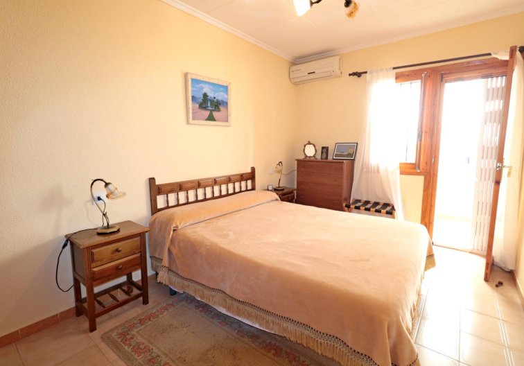 Herverkoop - town house - Torrevieja - Playa de los Naúfragos
