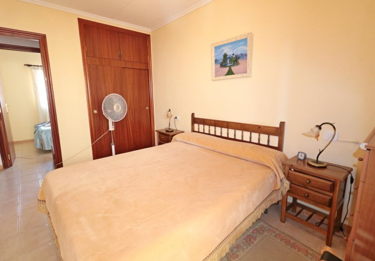 Herverkoop - town house - Torrevieja - Playa de los Naúfragos
