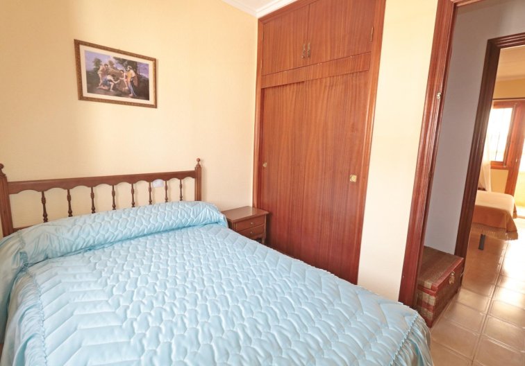 Herverkoop - town house - Torrevieja - Playa de los Naúfragos