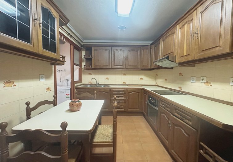 Segunda mano - Apartamento  - Torrevieja - Centro