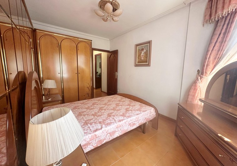 Segunda mano - Apartamento  - Torrevieja - Centro