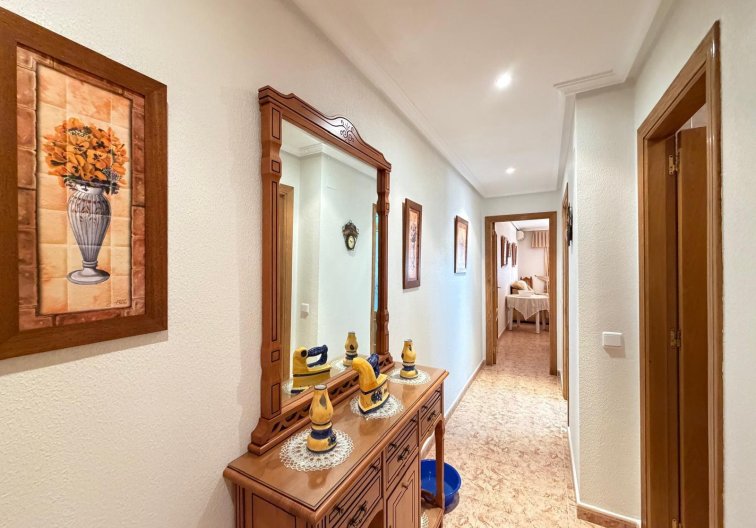 Resale - Apartment - Torrevieja - Playa del Cura