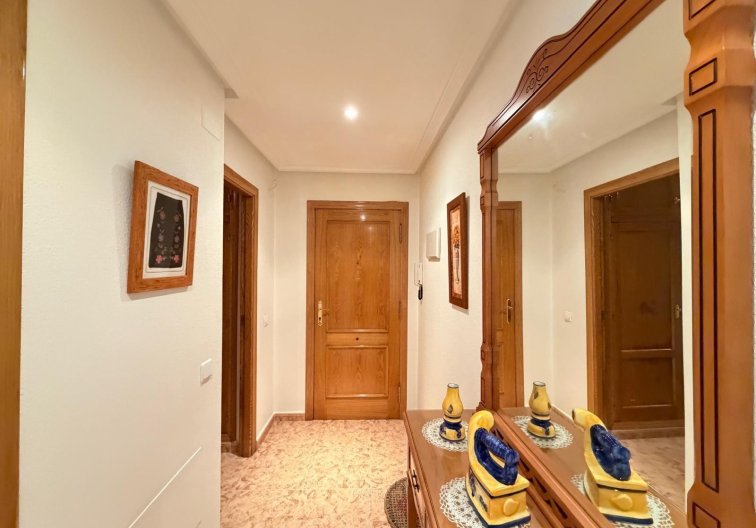 Resale - Apartment - Torrevieja - Playa del Cura
