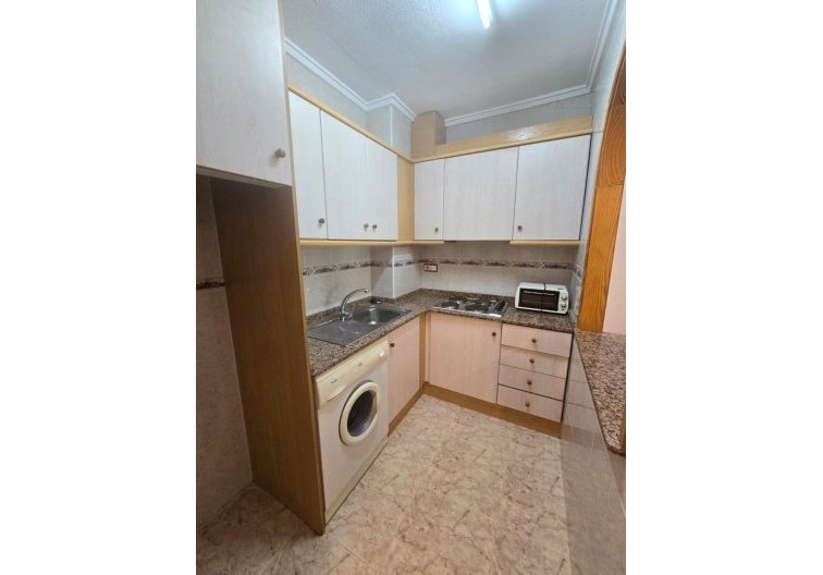 Resale - Apartment - Torrevieja - Habaneras
