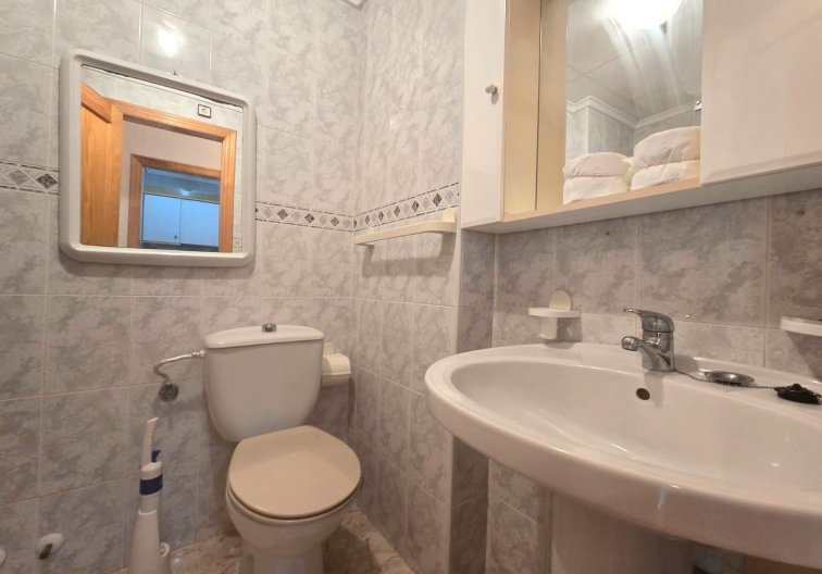 Resale - Apartment - Torrevieja - Habaneras