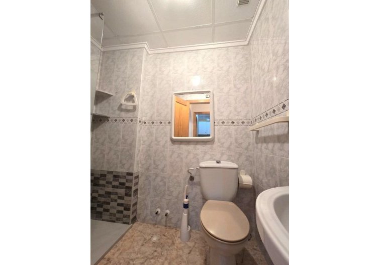 Resale - Apartment - Torrevieja - Habaneras