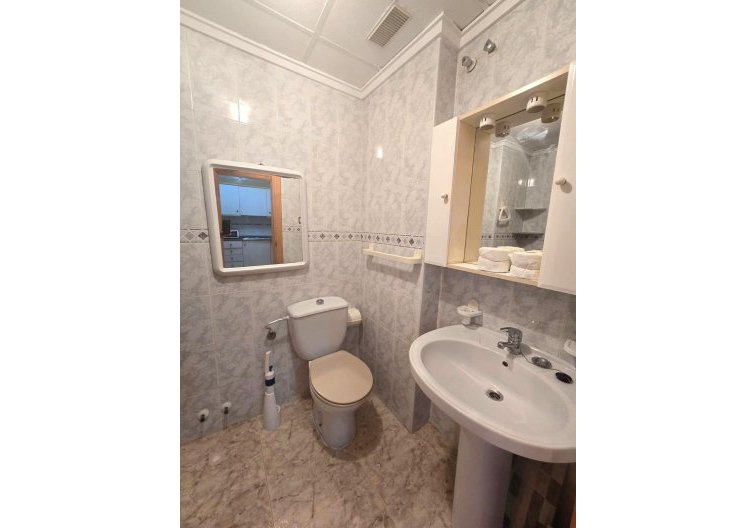 Resale - Apartment - Torrevieja - Habaneras