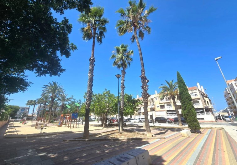 Resale - Apartment - Torrevieja - Habaneras