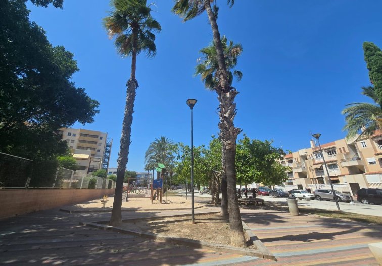 Resale - Apartment - Torrevieja - Habaneras