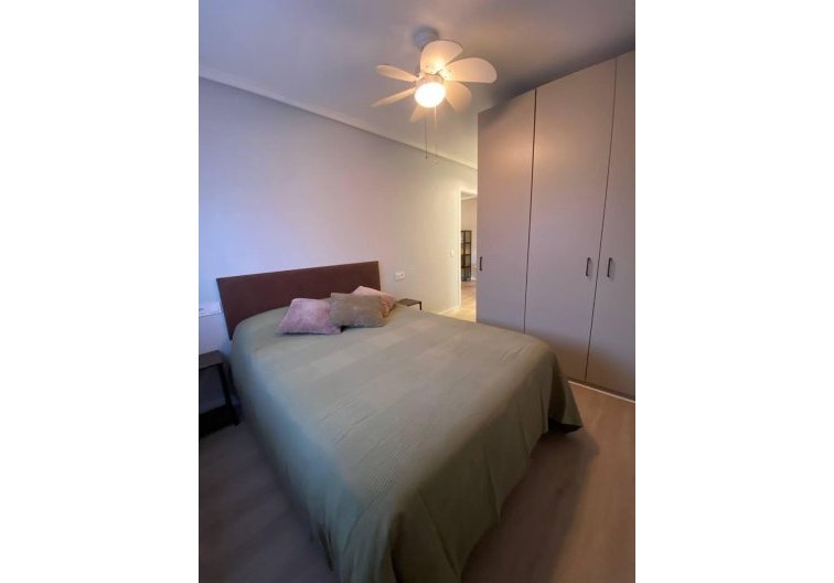 Resale - Apartment - Torrevieja - Playa del Cura