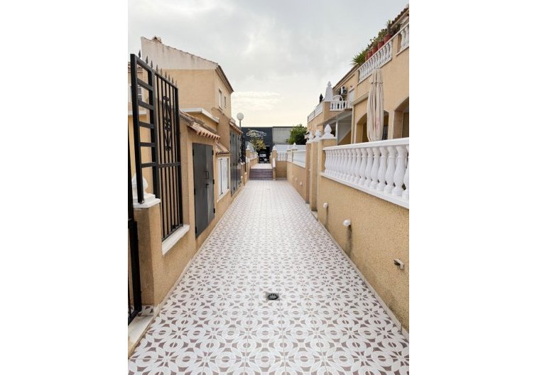 Wiederverkauf - Wohnung - Torrevieja - Centro