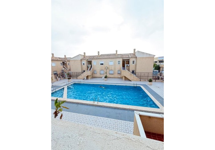 Wiederverkauf - Wohnung - Torrevieja - Centro