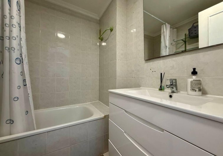 Segunda mano - Apartamento  - Torrevieja - Acequion