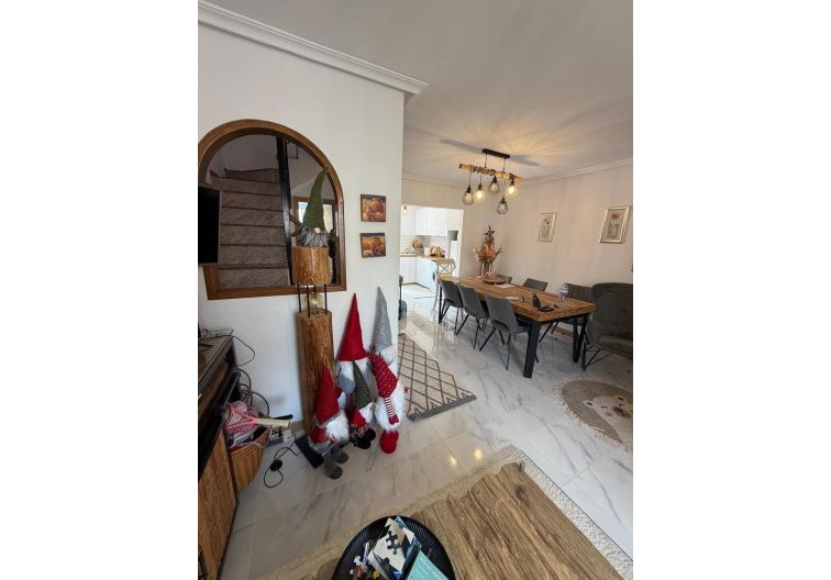 Resale - Bungalow - Torrevieja - Zona Los Frutales