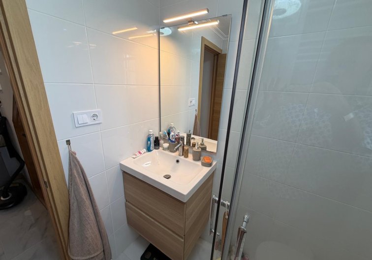 Resale - Bungalow - Torrevieja - Zona Los Frutales