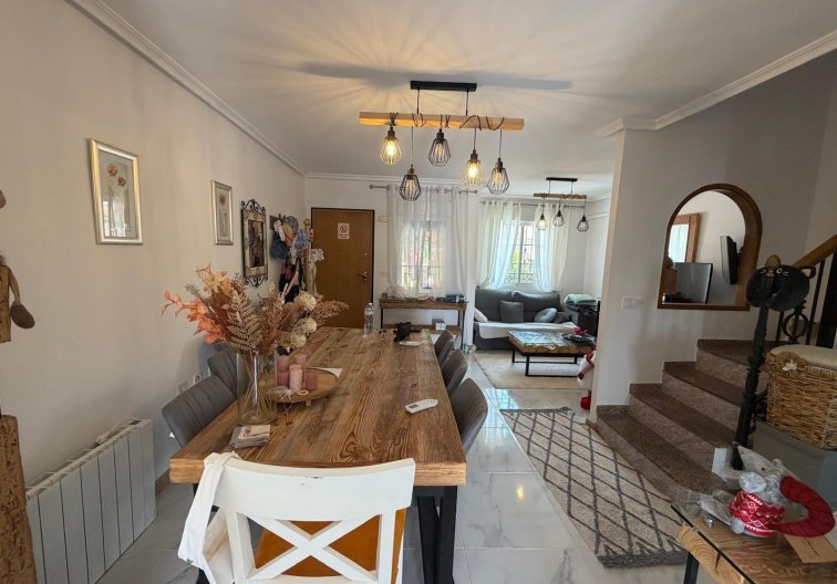 Resale - Bungalow - Torrevieja - Zona Los Frutales
