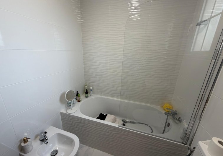 Resale - Bungalow - Torrevieja - Zona Los Frutales