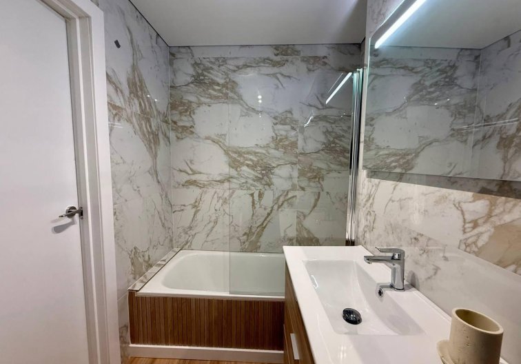 Herverkoop - Appartement - Torrevieja - Habaneras