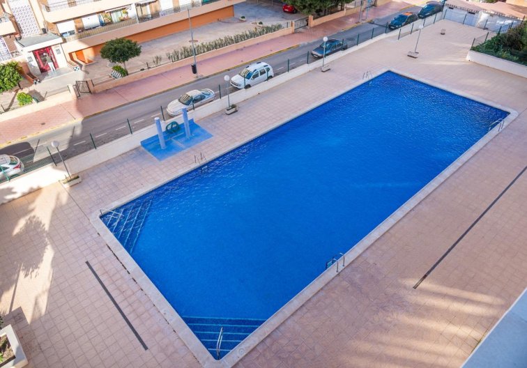Wiederverkauf - Wohnung - Torrevieja - Punta Prima