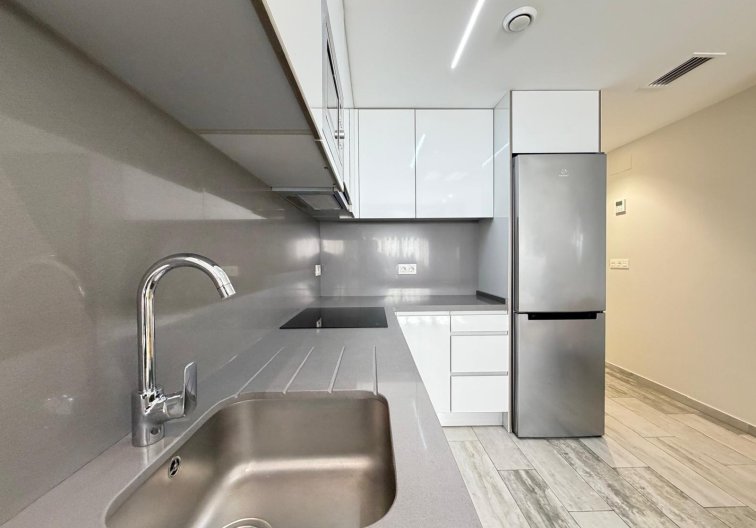Herverkoop - Appartement - Torrevieja - Playa del Cura