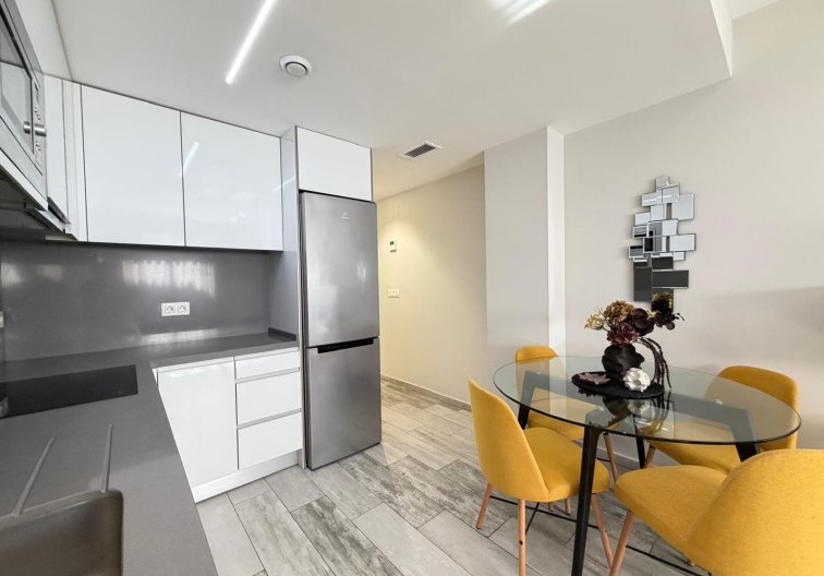 Herverkoop - Appartement - Torrevieja - Playa del Cura