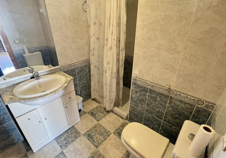 Segunda mano - villa - Torrevieja - Aguas Nuevas