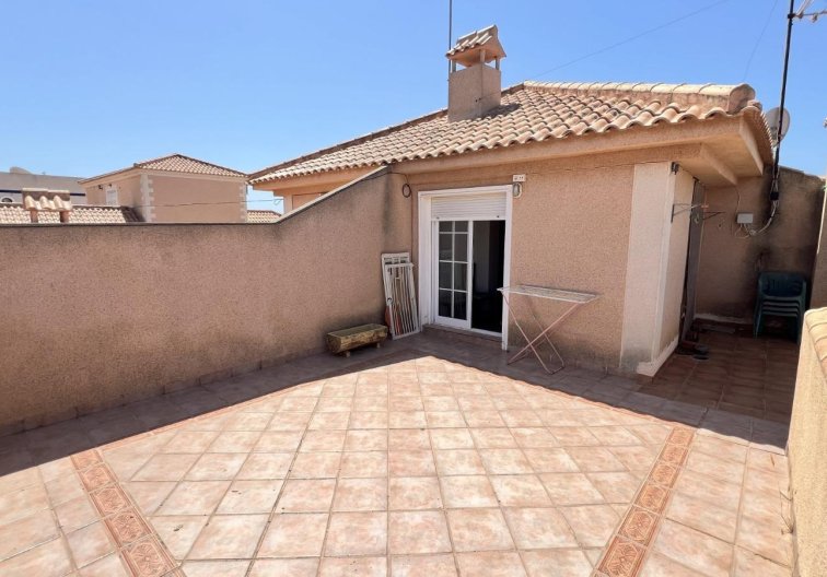 Segunda mano - villa - Torrevieja - Aguas Nuevas