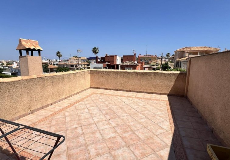 Segunda mano - villa - Torrevieja - Aguas Nuevas