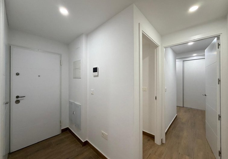 Resale - Apartment - Torrevieja - Estacion De Autobuses