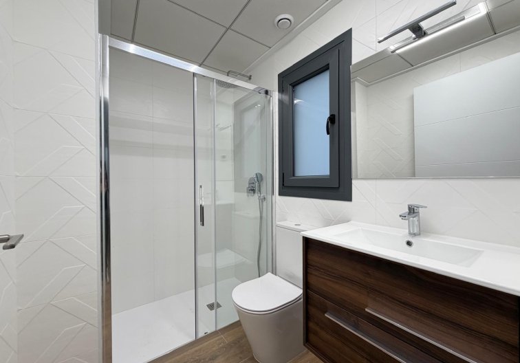 Resale - Apartment - Torrevieja - Estacion De Autobuses