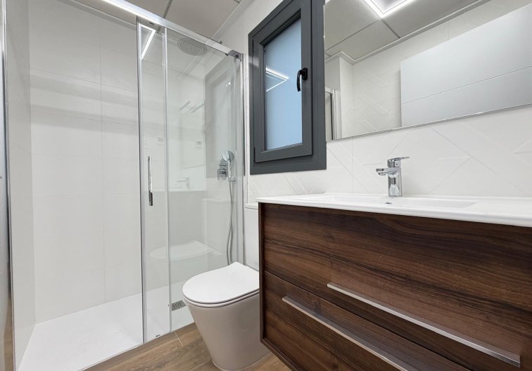 Resale - Apartment - Torrevieja - Estacion De Autobuses