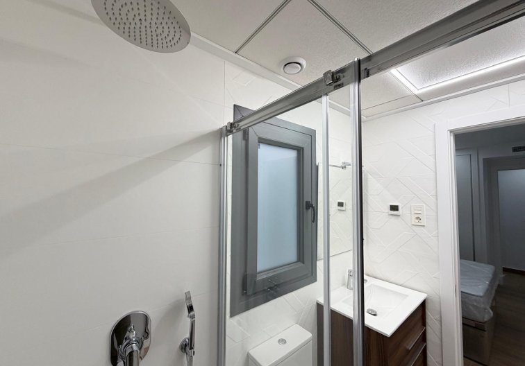 Resale - Apartment - Torrevieja - Estacion De Autobuses