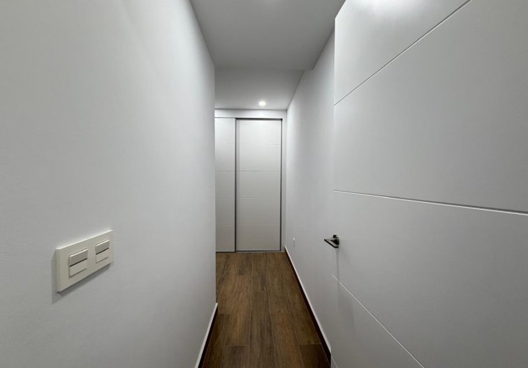 Resale - Apartment - Torrevieja - Estacion De Autobuses