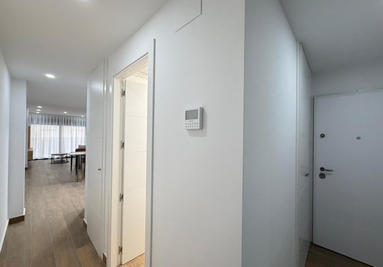 Resale - Apartment - Torrevieja - Estacion De Autobuses