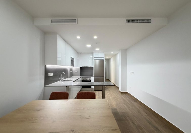 Resale - Apartment - Torrevieja - Estacion De Autobuses