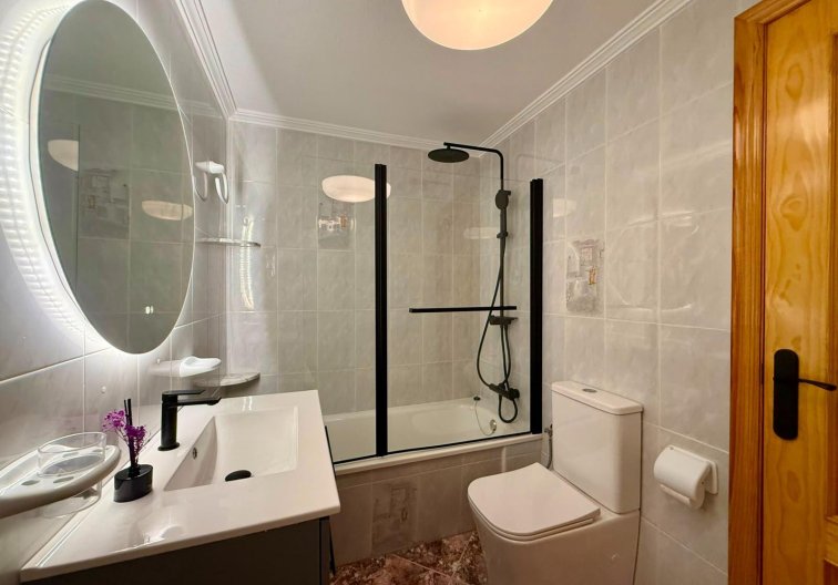 Resale - Apartment - Torrevieja - Playa del Cura